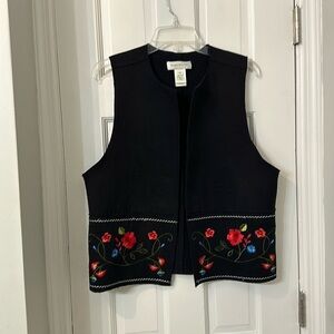 Vintage Susan Bristol suedes vest  plush lining embroidered trim M black EUC